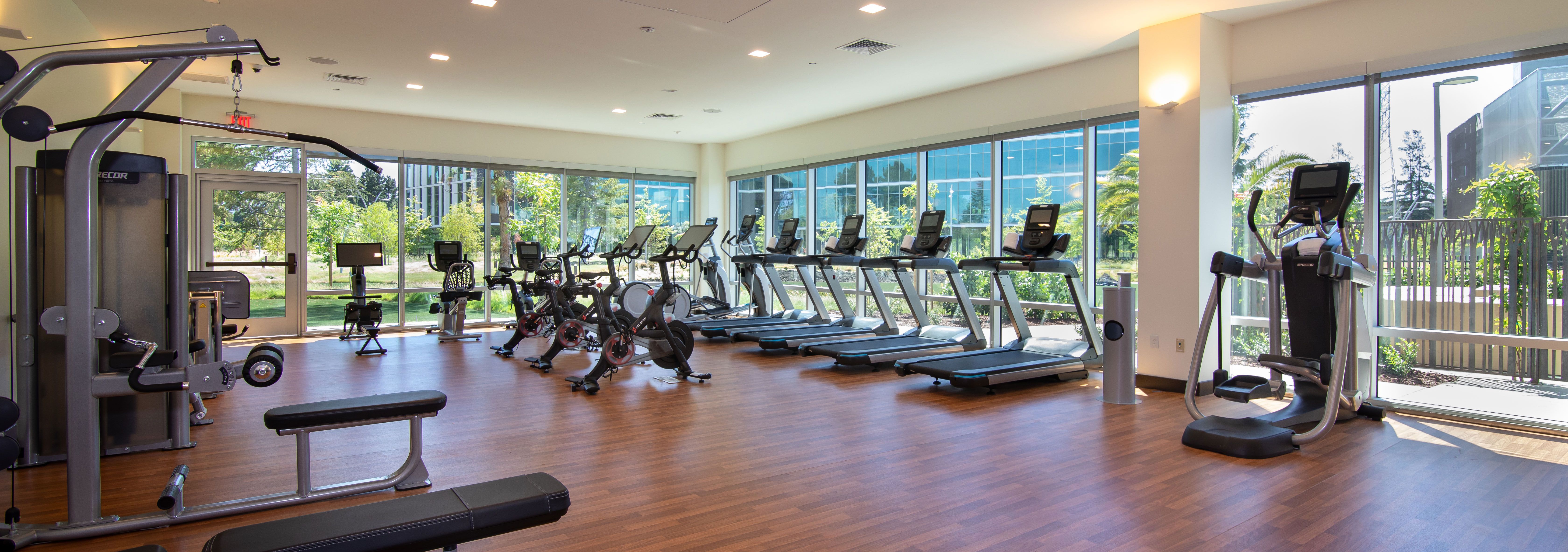 The rolling hils of the organic Juice Beauty farm on a sunny day